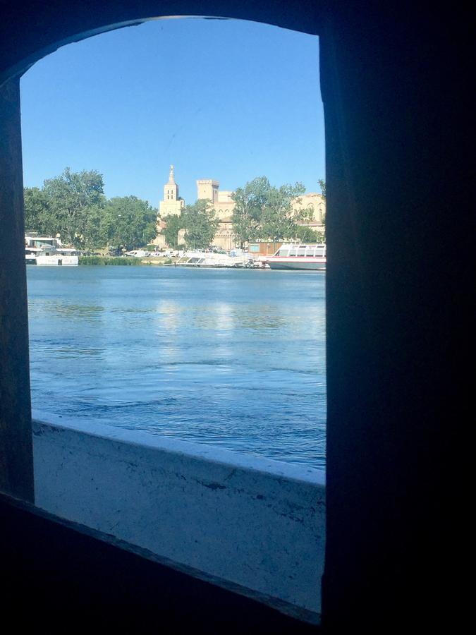Peniche Althea Panzió Avignon Kültér fotó